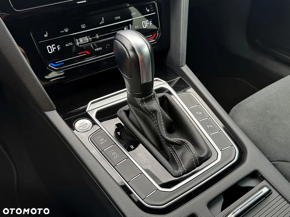 Volkswagen Arteon 2.0 TDI 4Motion R-Line DSG - 36
