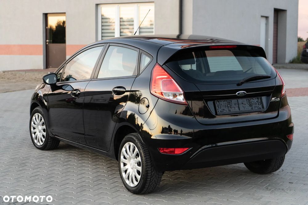 Ford Fiesta 1.25 Celebration - 5