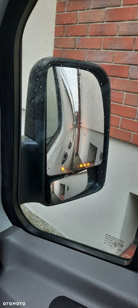Mercedes-Benz SPRINTER - 5