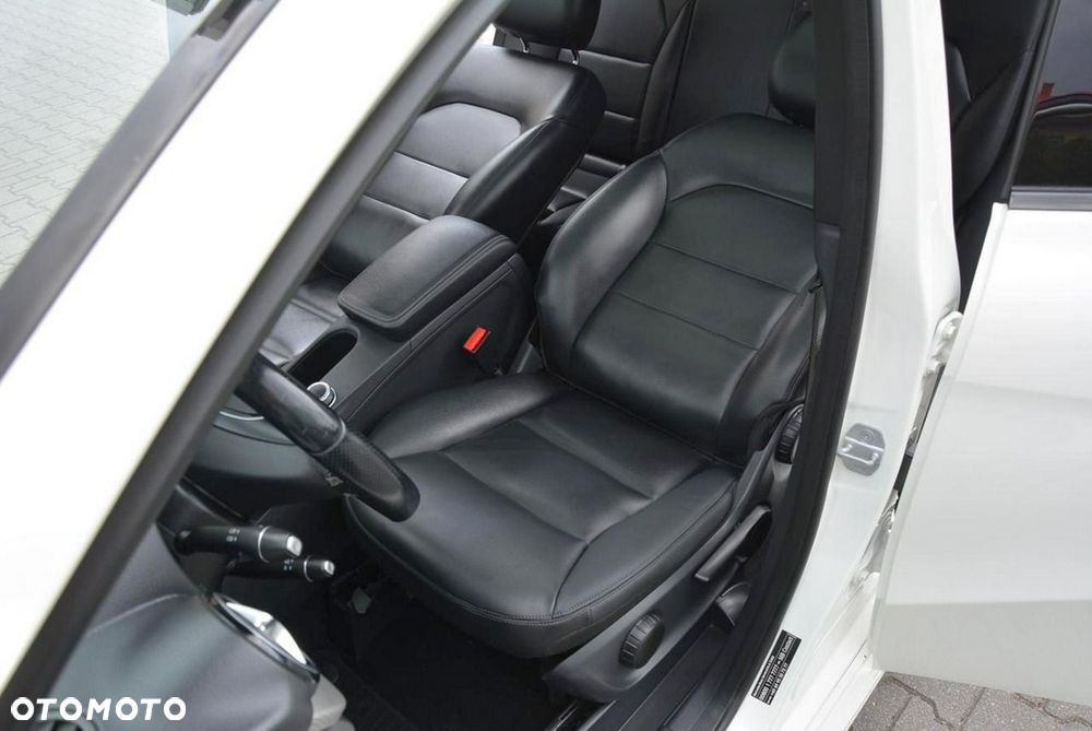 Mercedes-Benz Klasa B 180 Style - 20