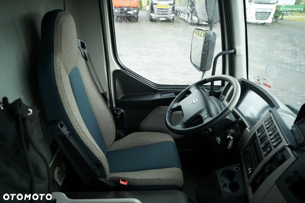 Volvo FL 250 / 4x2 / KONTENER - 7,8 M / WINDA BAR - 1 500 KG / - 27