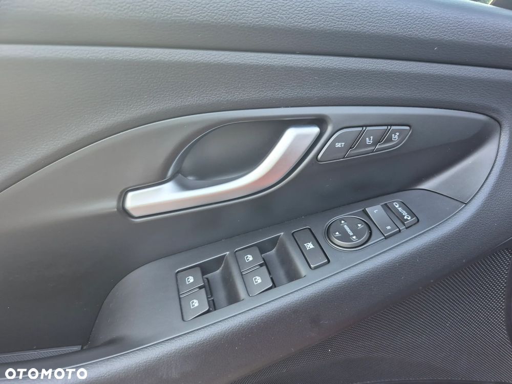 Hyundai i30 - 18