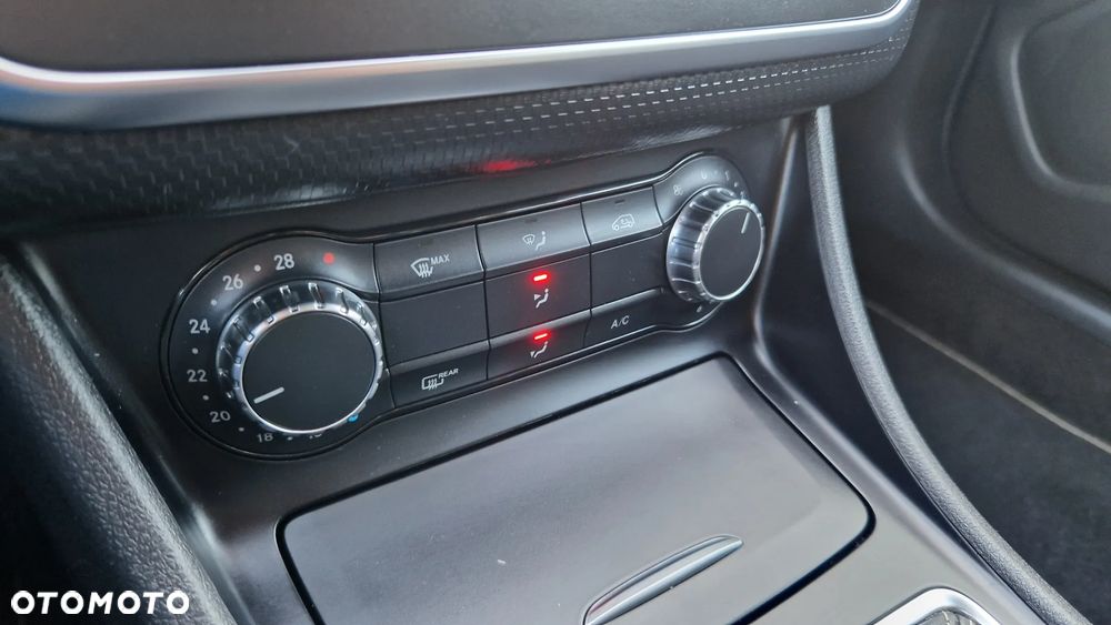 Mercedes-Benz Klasa A 180 CDI (BlueEFFICIENCY) Style - 15