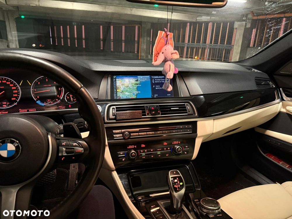 BMW Seria 5 M550d xDrive - 9