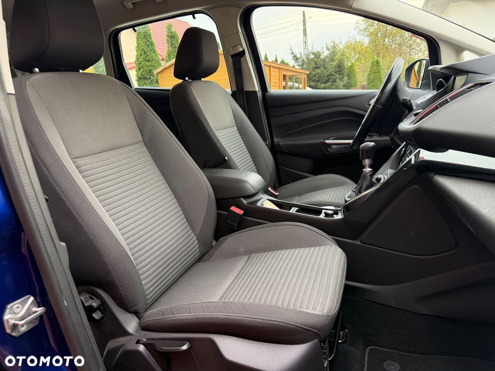 Ford C-MAX ver-2-0-tdci-titanium - 23