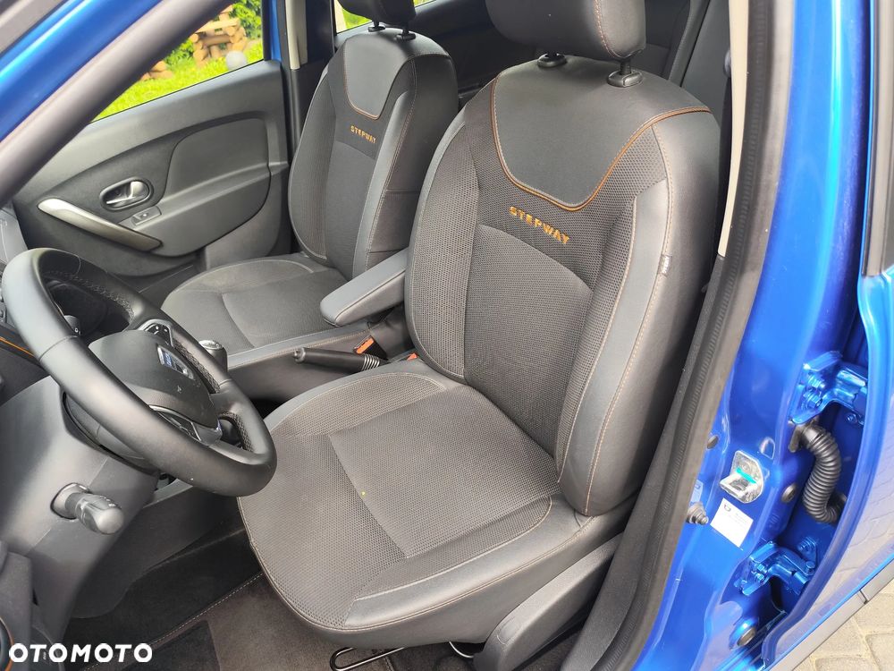 Dacia Logan TCe 90 (S&S) Stepway - 11