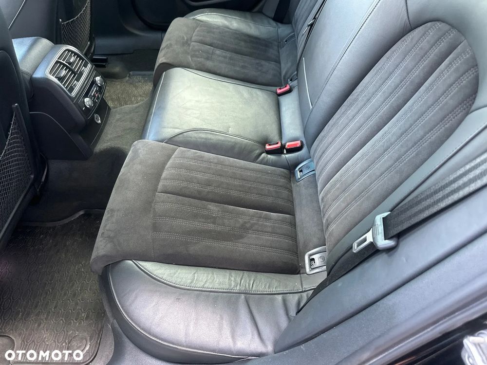 Audi A6 Avant 2.0 TDI quattro S tronic - 25