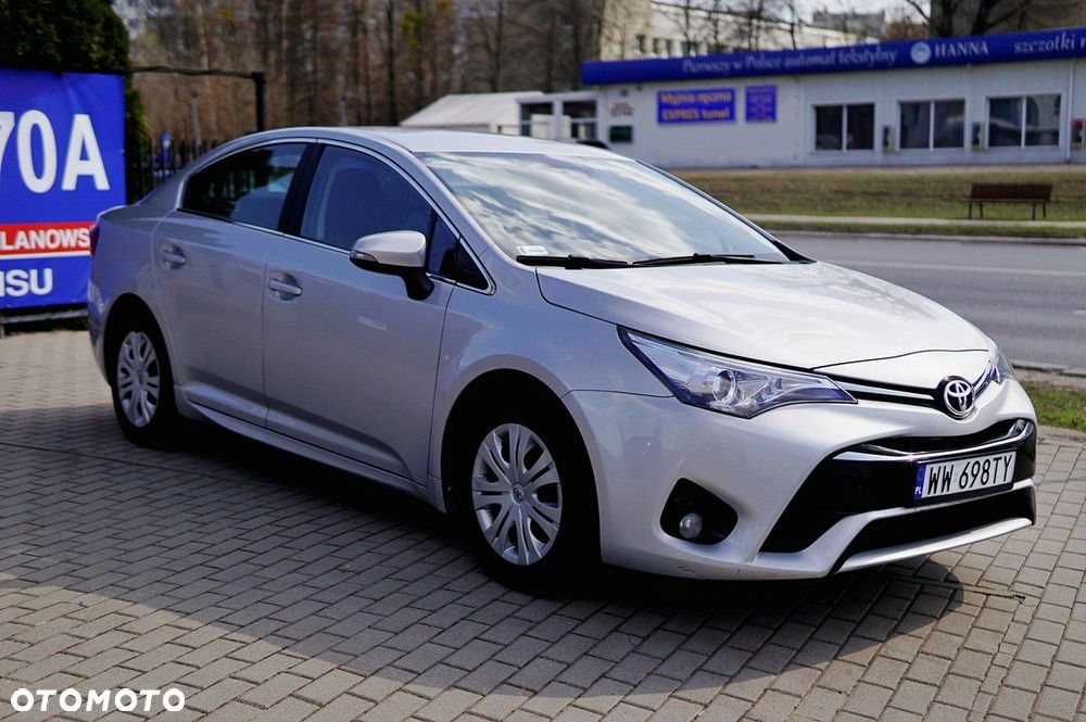 Toyota Avensis 1.8 Active MS - 3
