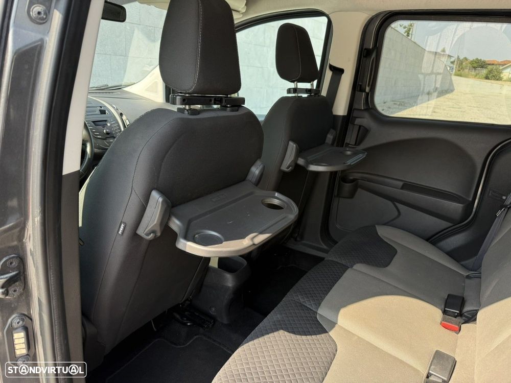Ford Tourneo Courier 1.0 EcoBoost S&S Trend — fotografia 14