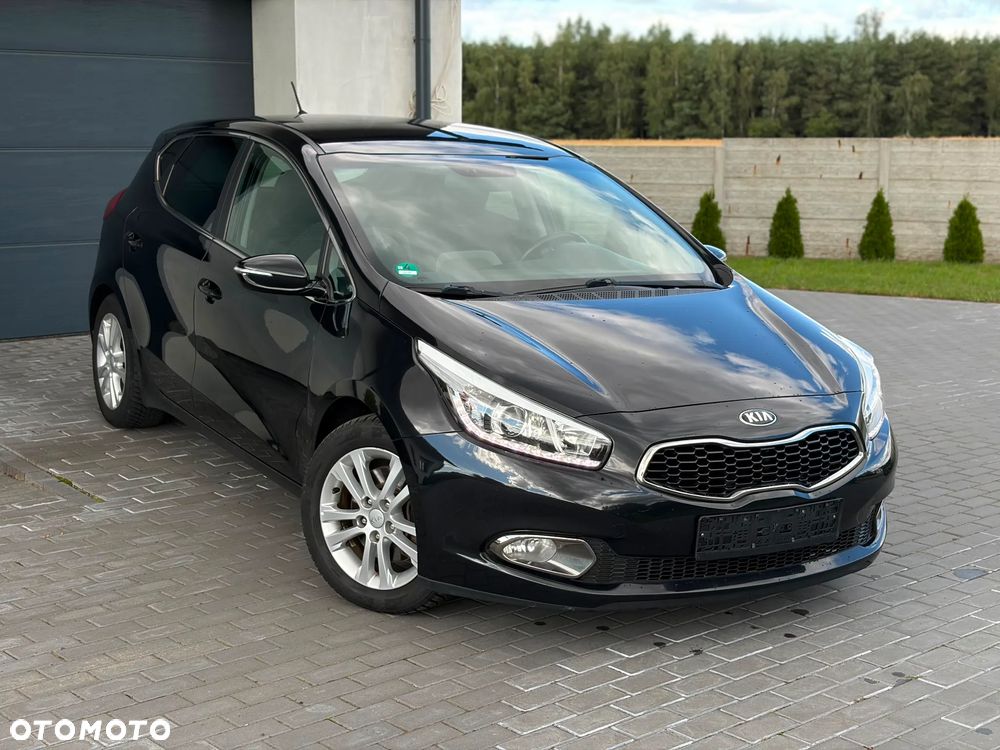 Kia Ceed 1.6 CRDi 128 ISG Edition 7 - 10