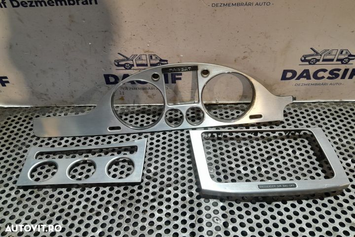 ORNAMENTE BORD 3C1-858-335 / 3C0863100 / 3V0858069P 3C1-858-335 / 3C0 - 1