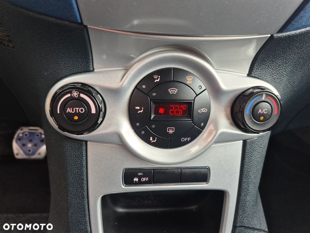 Ford Fiesta 1.4 Sport - 12