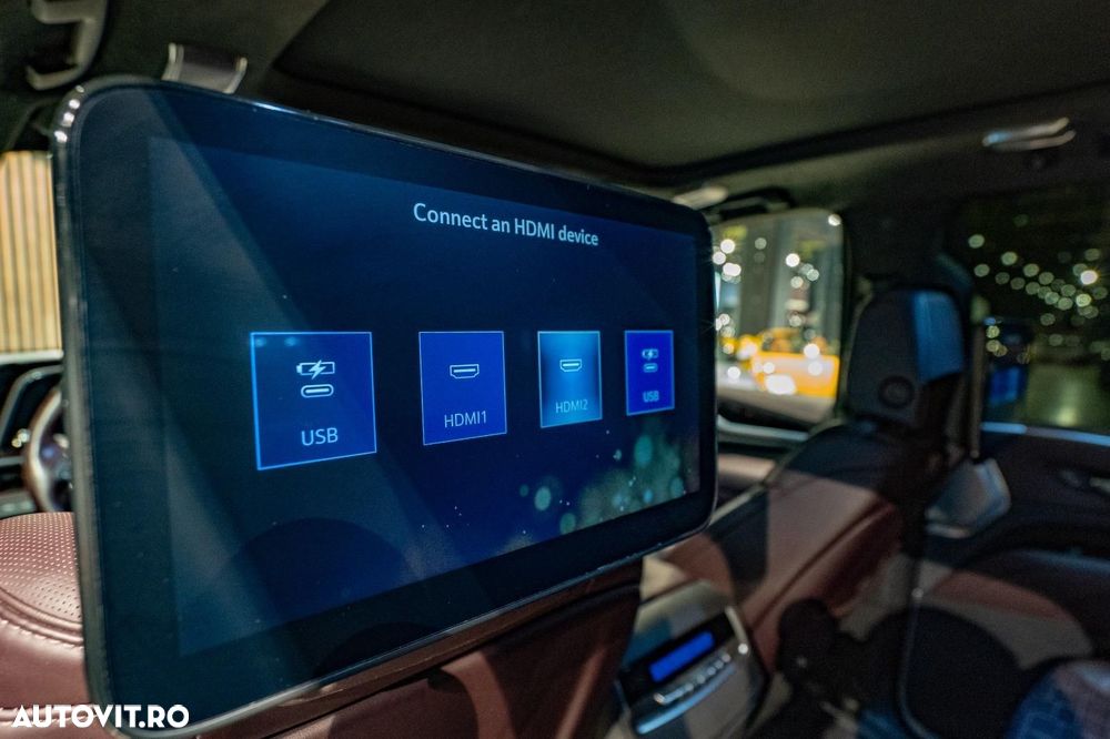 Cadillac Escalade - 6