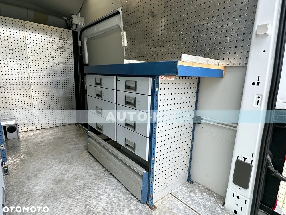 Ford Transit - 18
