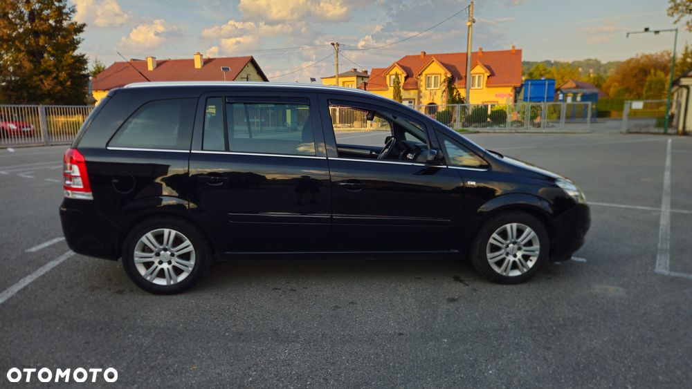Opel Zafira 1.8 Innovation 110 Jahre - 12