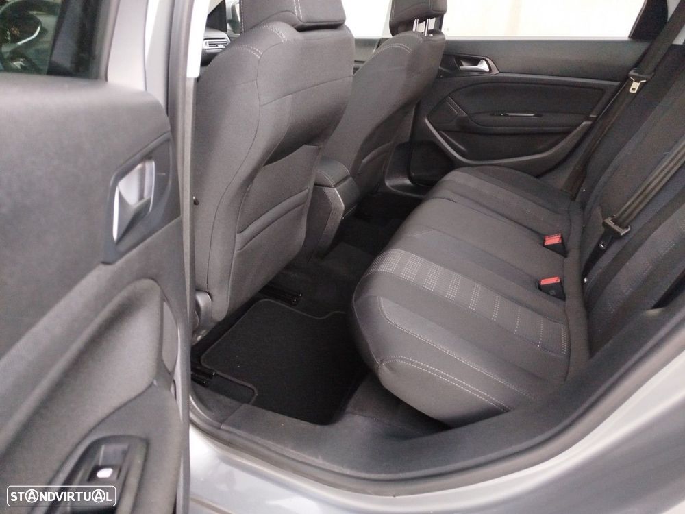 Peugeot 308 SW 1.2 PureTech Allure J17 - 19