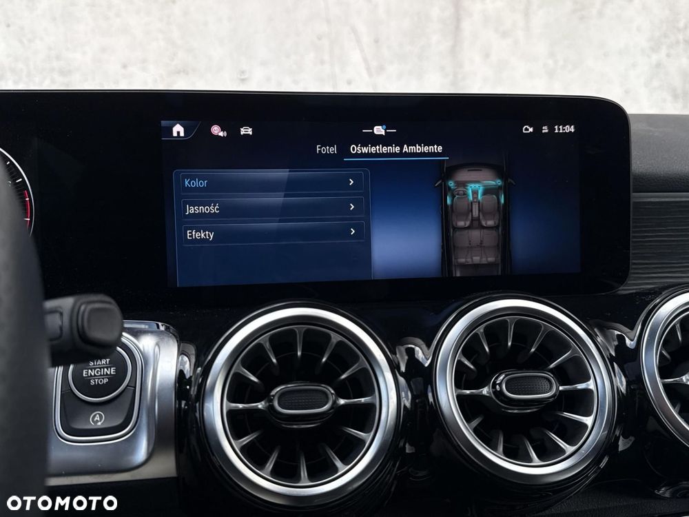 Mercedes-Benz GLB - 28