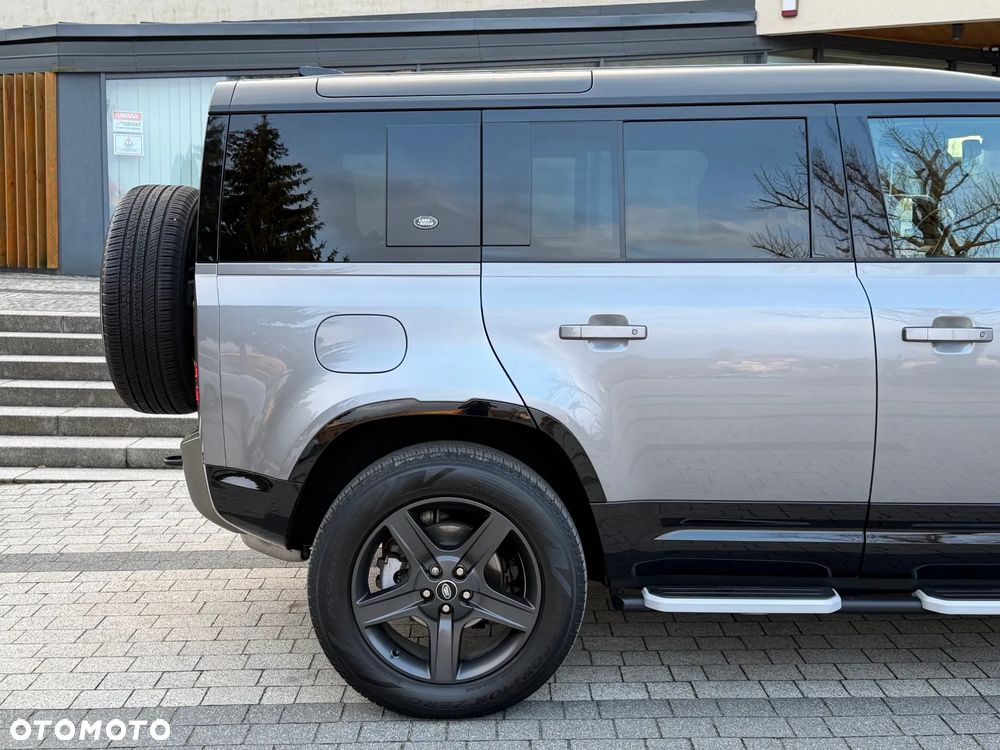 Land Rover Defender 110 D250 X-Dynamic S - 15