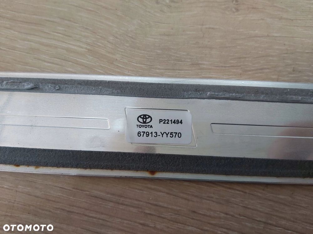 Toyota Yaris IV listwa nakładka progowa lewa prawa GR 67913-YY570 - 4