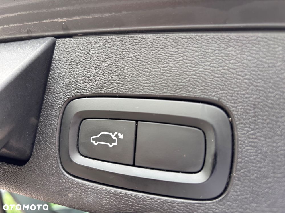 Volvo XC 60 D4 AWD Geartronic Inscription - 34