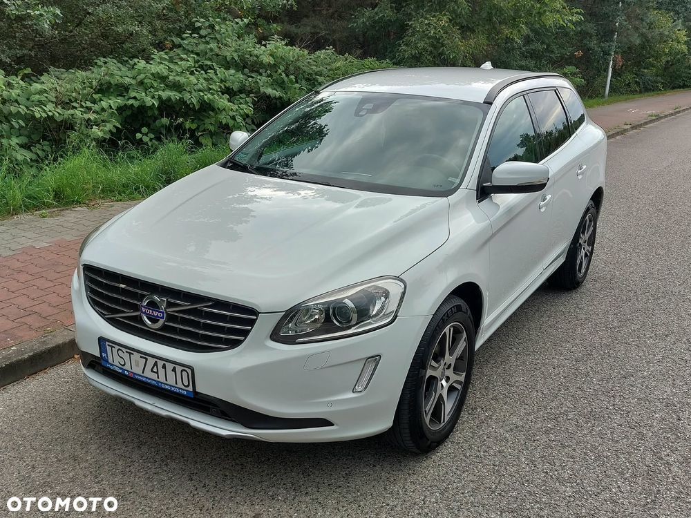 Volvo XC 60 D4 AWD Momentum - 1