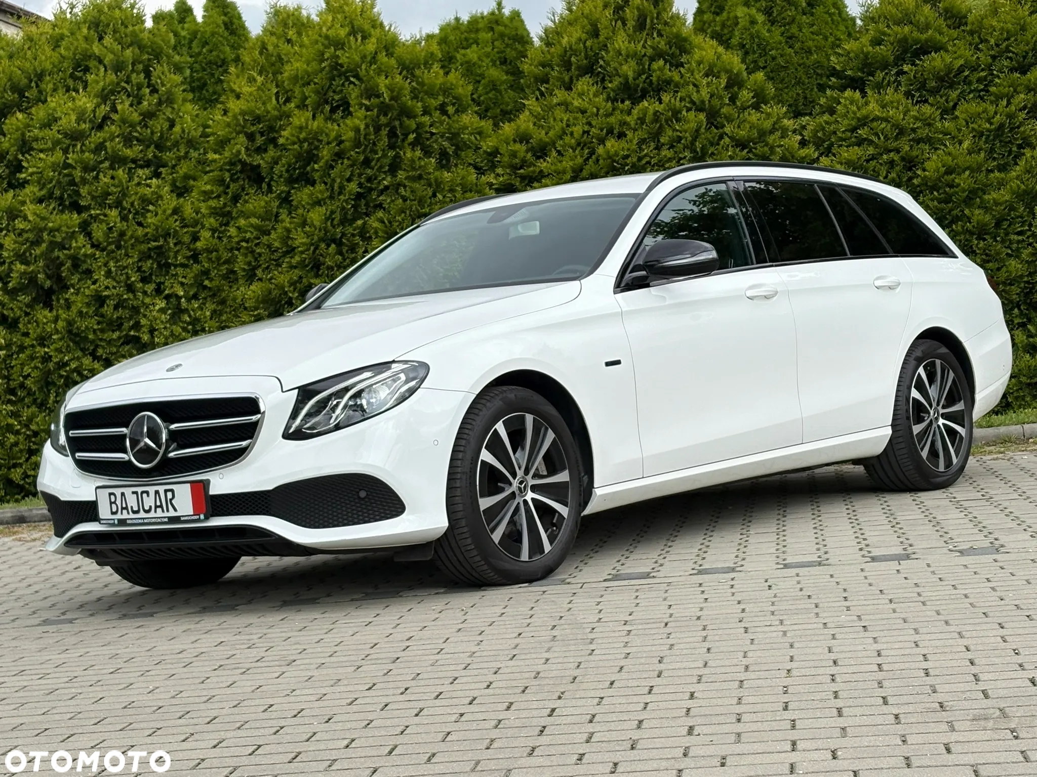 Mercedes-Benz Klasa E 300de T 9G-TRONIC Edition AVANTGARDE - 3