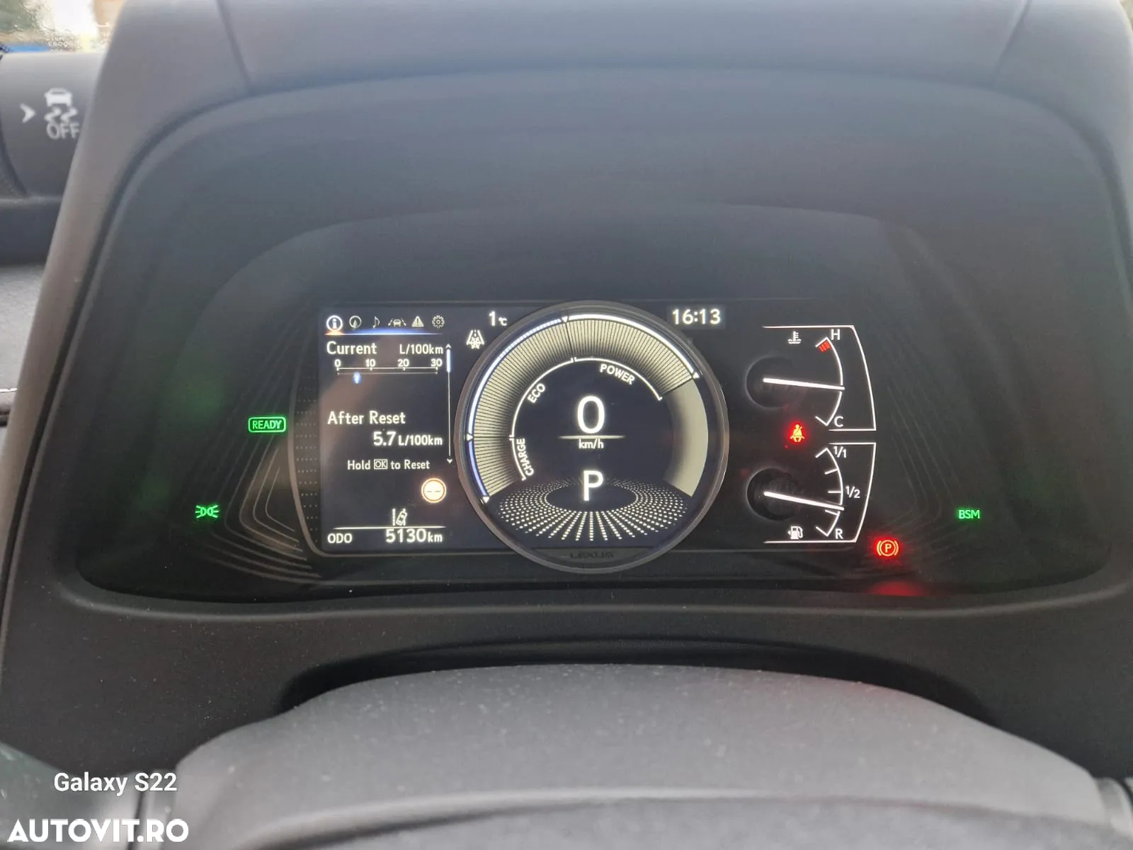 Lexus UX 250h 2.0L HEV 20H- (178 HP) 4X4 CVT Executive - 12