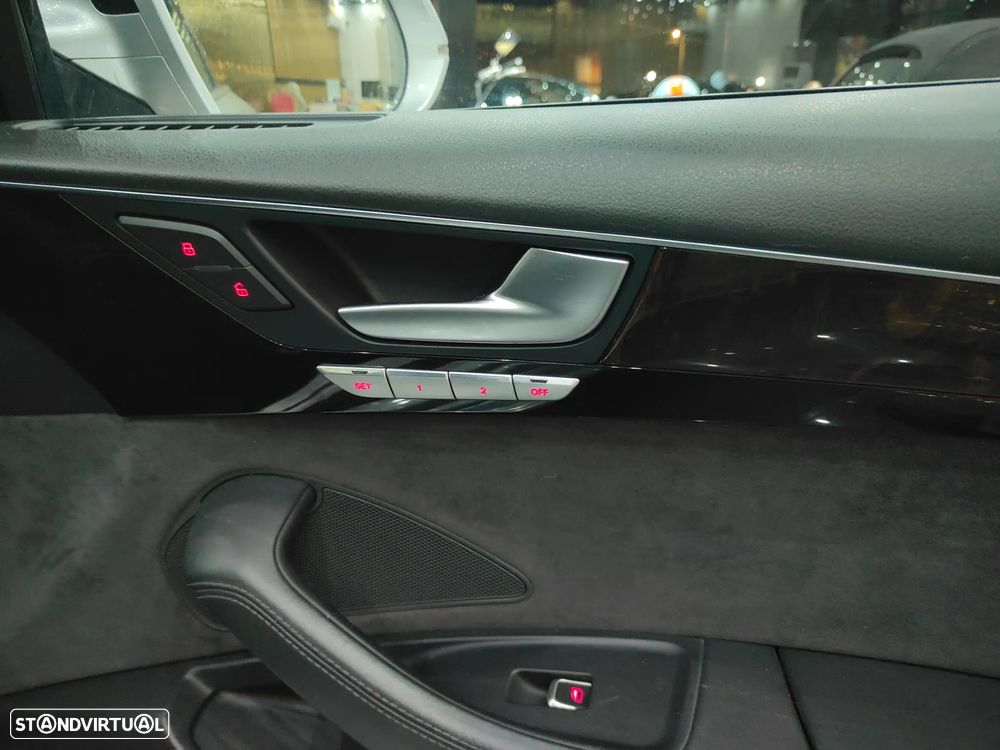 Audi A8 3.0 TDI V6 quattro - 30