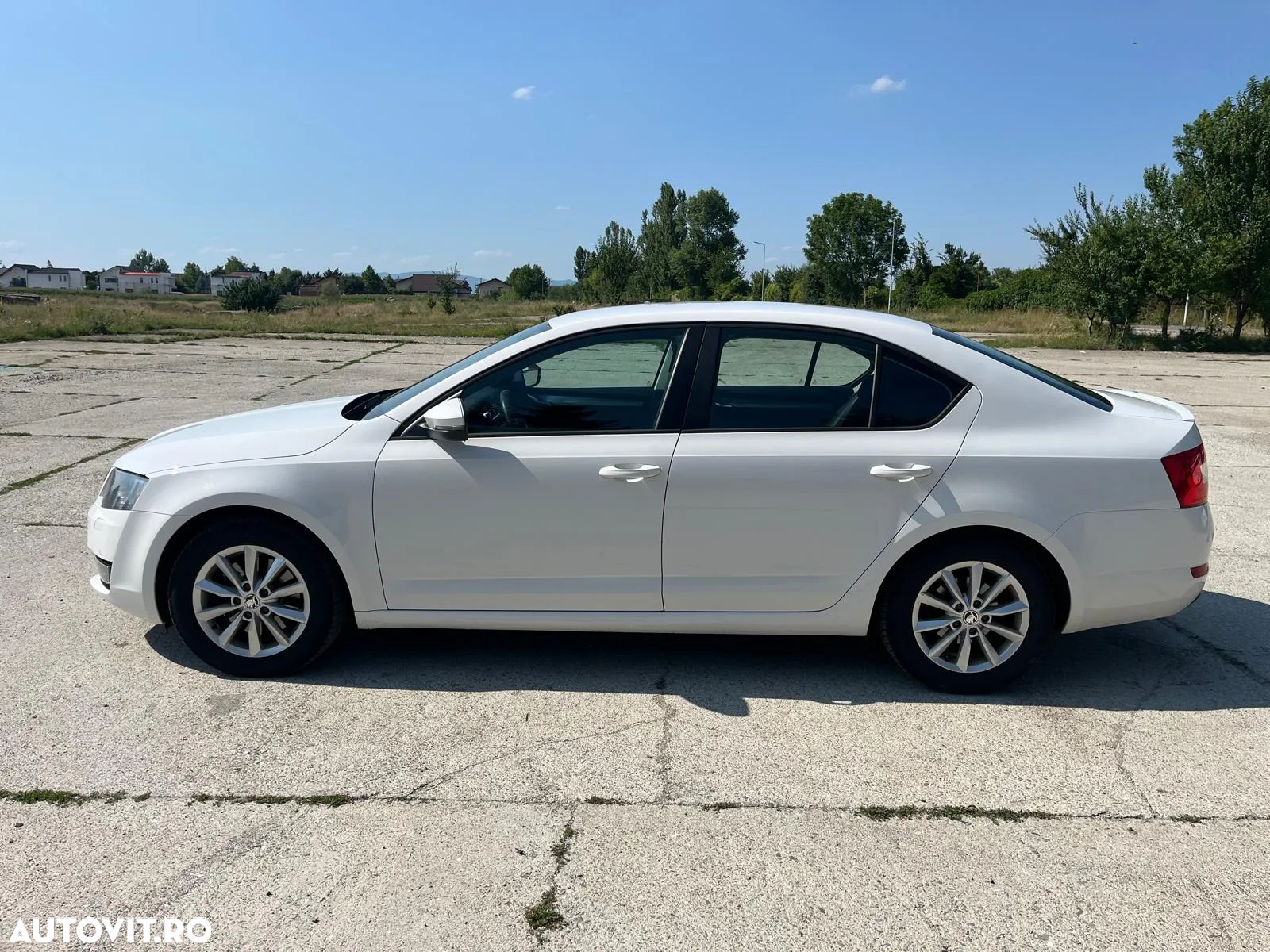 Skoda Octavia 2.0 TDI 4x4 DSG Style - 3