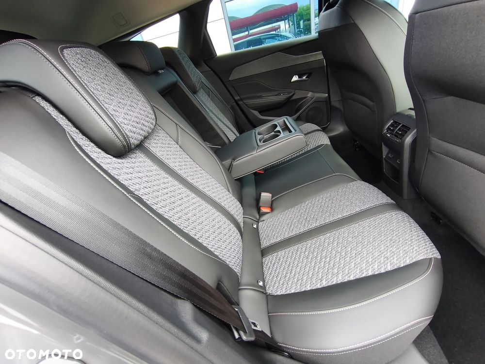 Peugeot 308 1.5 BlueHDi Allure S&S EAT8 - 12