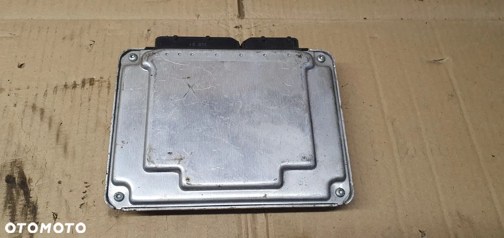 Komputer sterownik silnika VW Polo 9N 1.4 TDI 045906019CA - 3