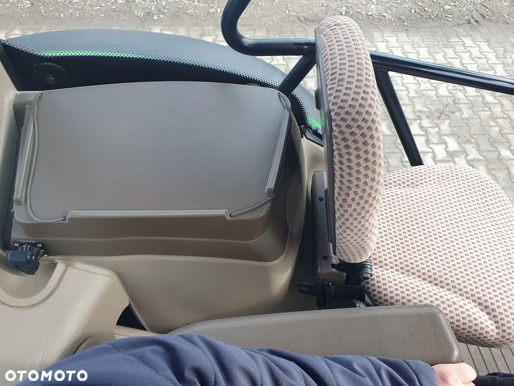 John Deere 6130R - 15