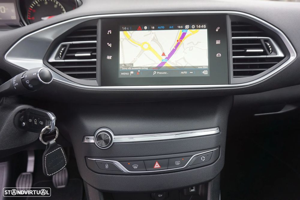 Peugeot 308 BlueHDi FAP 130 Stop & Start Allure - 26