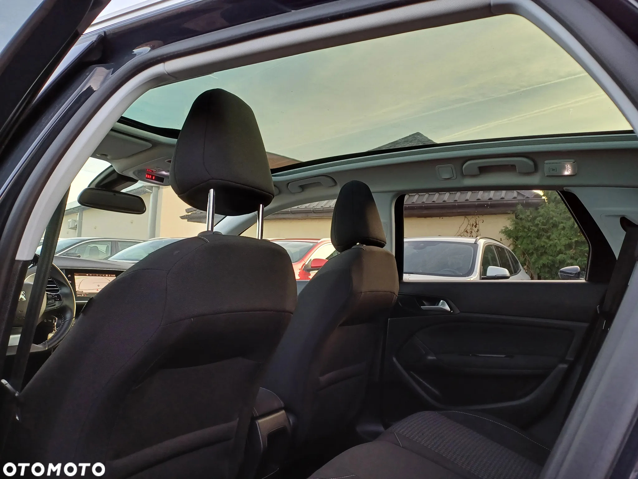 Peugeot 308 SW PureTech 110 Stop & Start Allure - 21