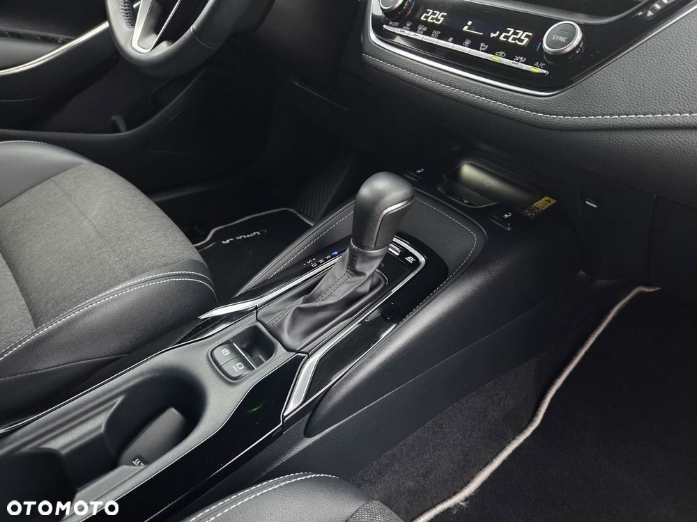 Toyota Corolla 2.0 Hybrid Style - 22