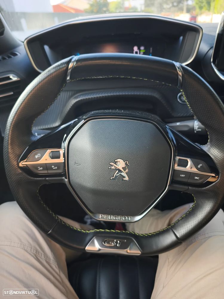 Peugeot e-2008 GT - 26