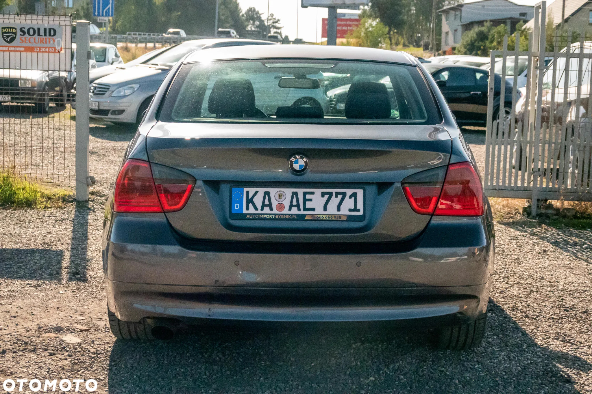 BMW Seria 3 318i - 11