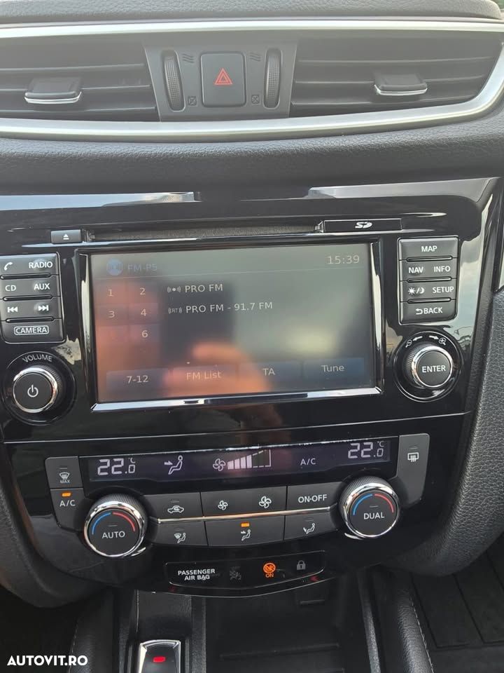 Nissan Qashqai 1.5 DCI Start/Stop N-Connecta - 3