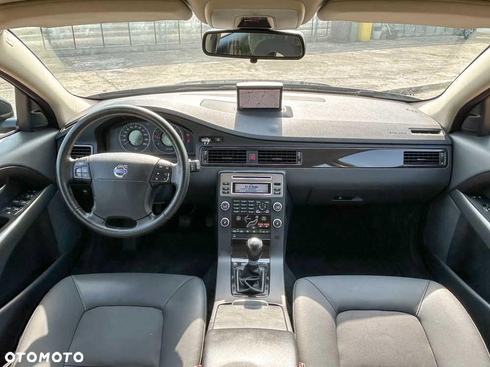 Volvo V70 2.0D Momentum - 5