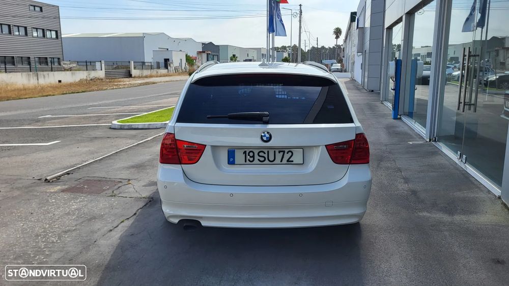 BMW 318 d Sport Line - 9
