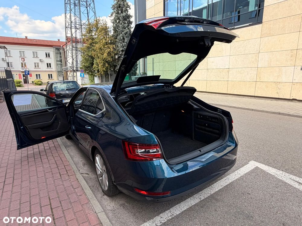 Skoda Superb 2.0 TDI L&K - 13
