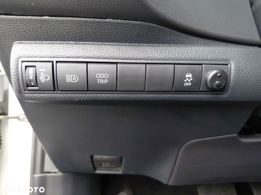 Toyota Corolla 1.8 Hybrid Comfort - 21