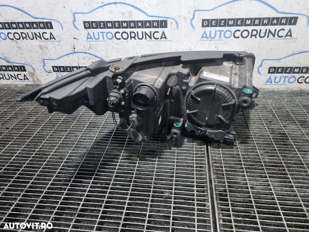 Far Stanga Land Rover Range Rover Evoque Facelift 2012 - 2016 SUV 4 Usi (1223) Cu lupă - 2