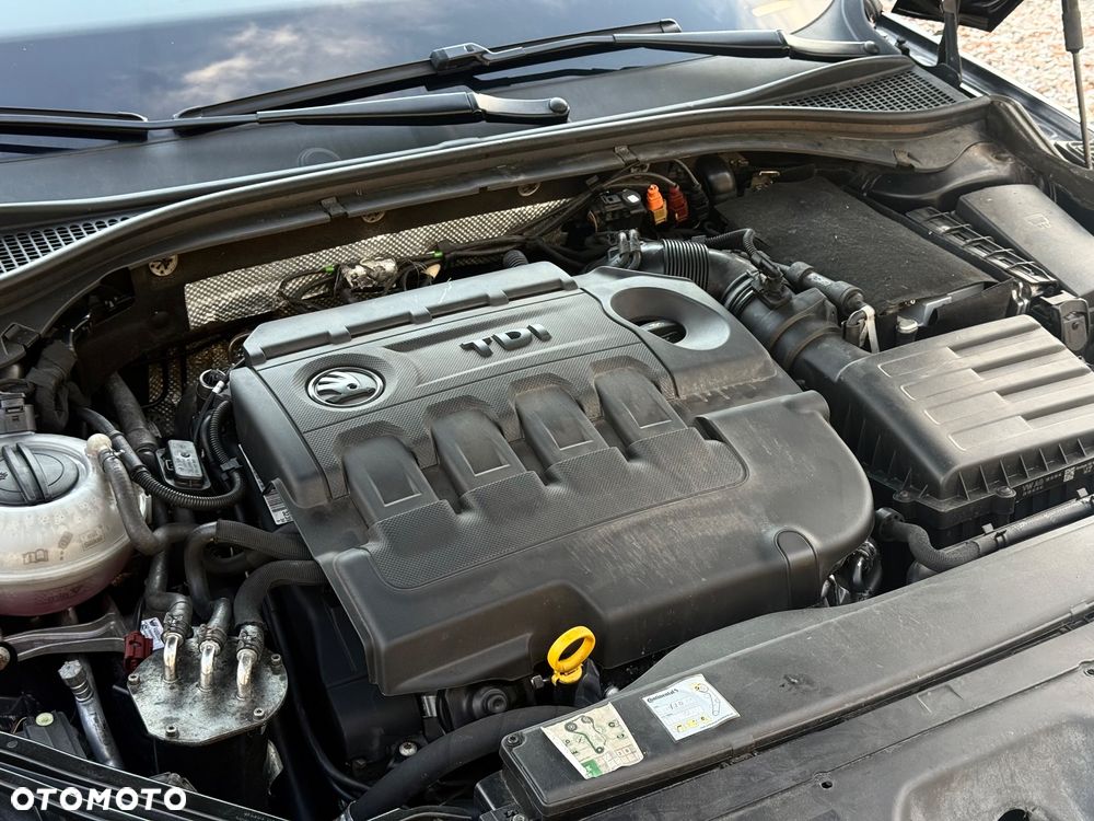 Skoda Superb 2.0 TDI 4x4 L&K DSG - 32