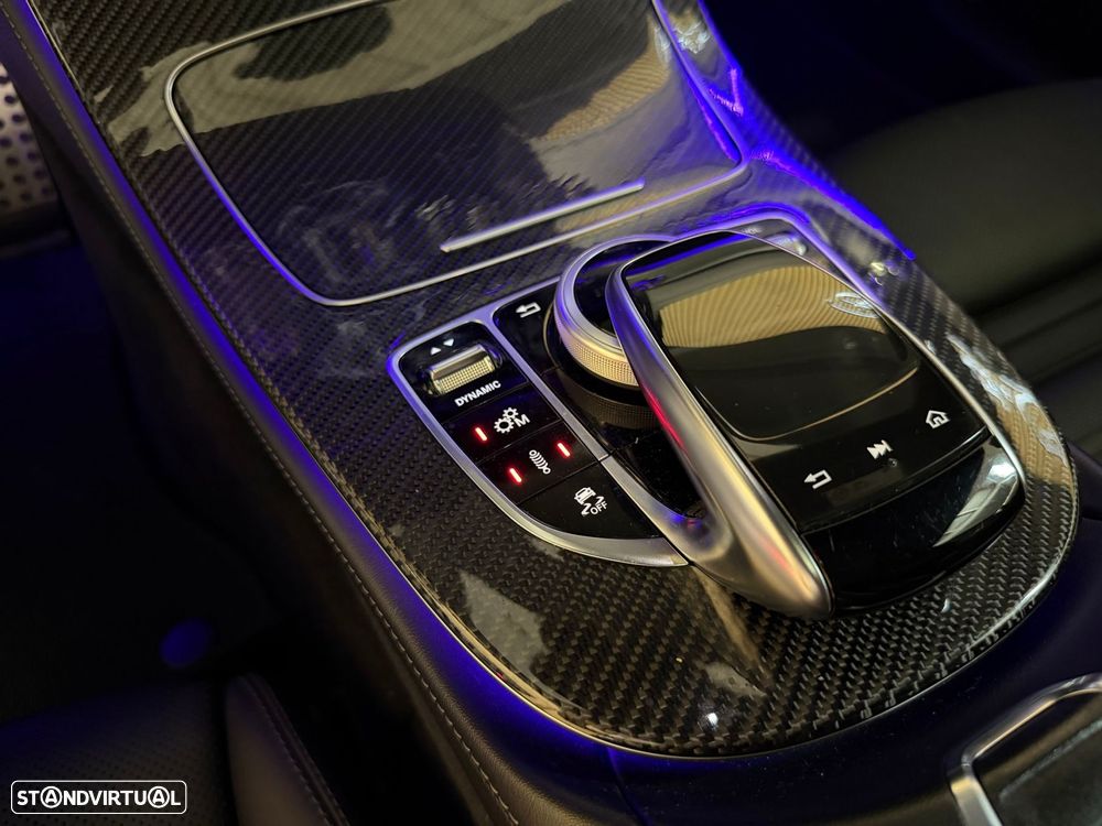 Mercedes-Benz E 53 AMG 4Matic+ - 32