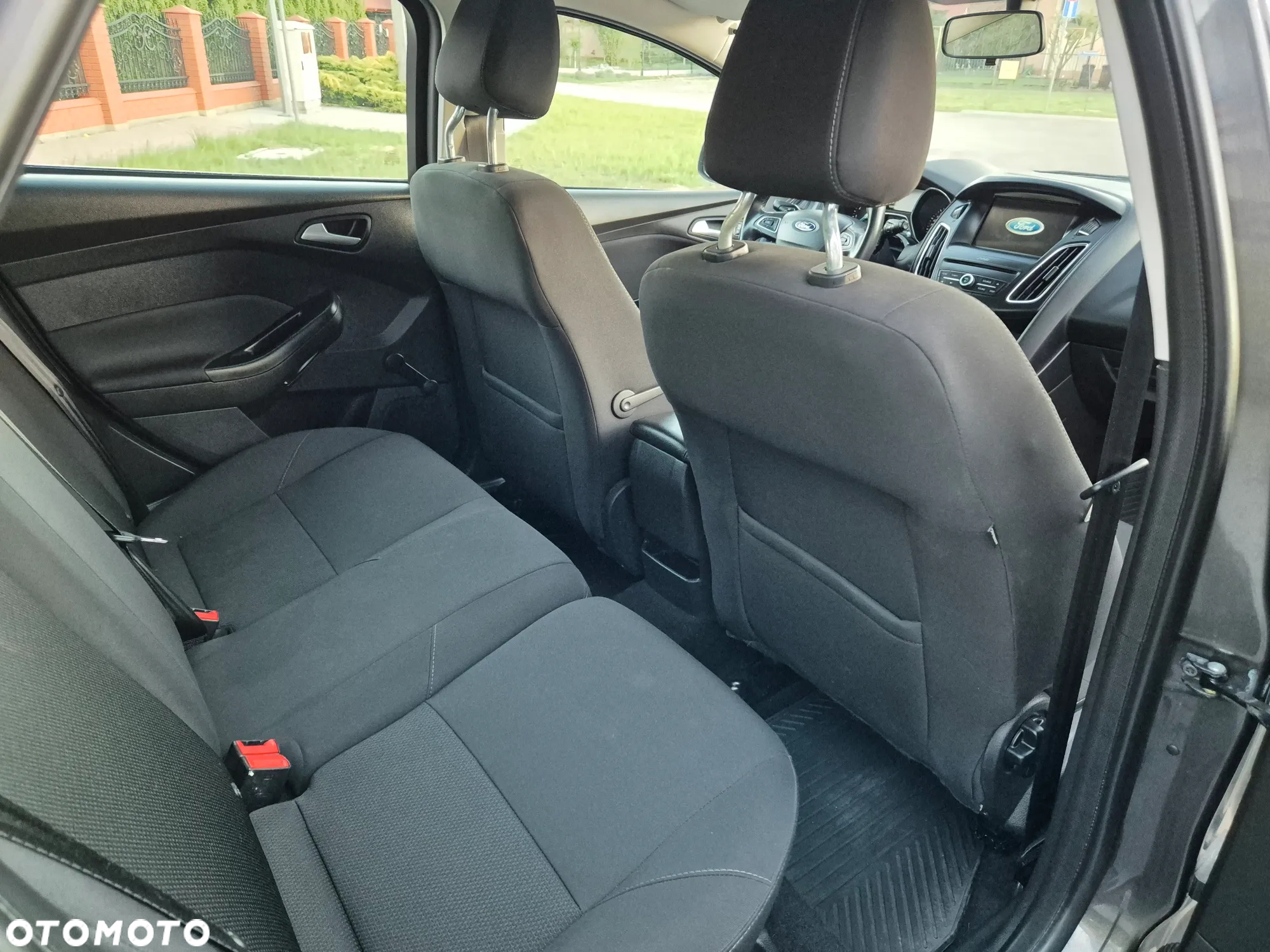 Ford Focus 1.6 Trend - 12