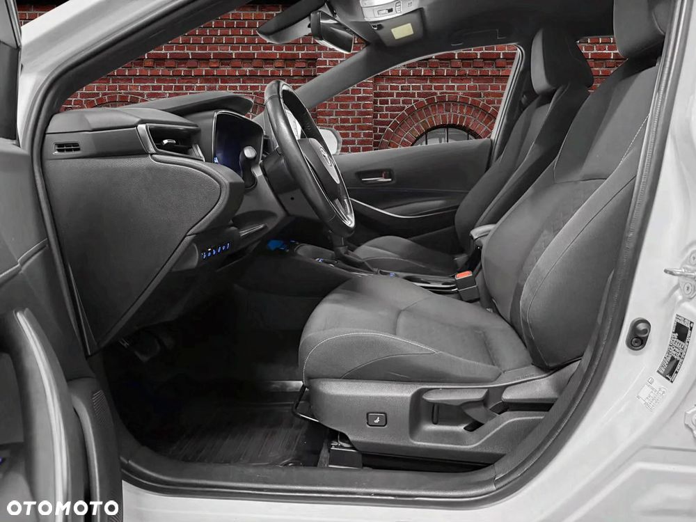 Toyota Corolla 1.8 Hybrid Active - 9