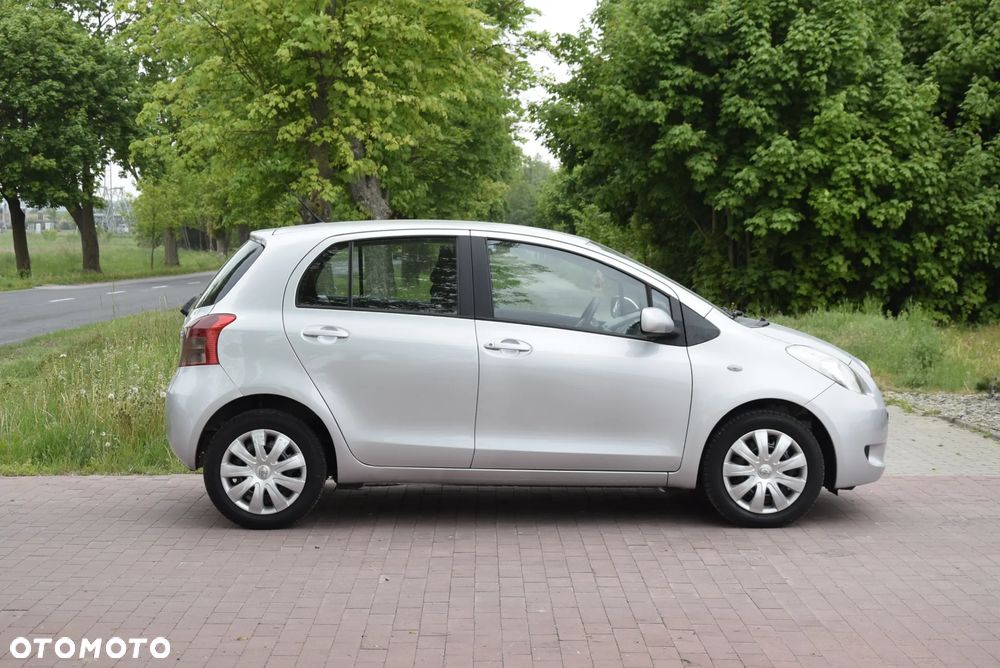 Toyota Yaris - 14