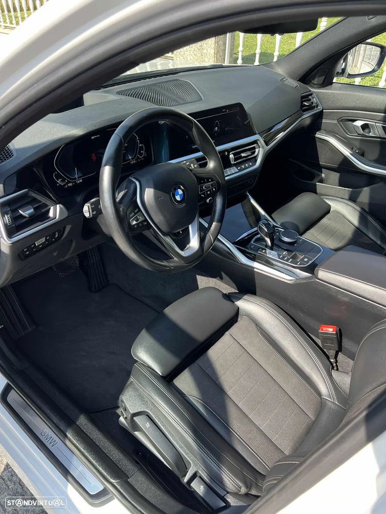 BMW 330 e Aut. Sport Line - 16