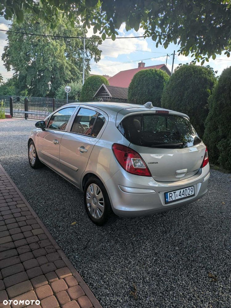 Opel Corsa - 3